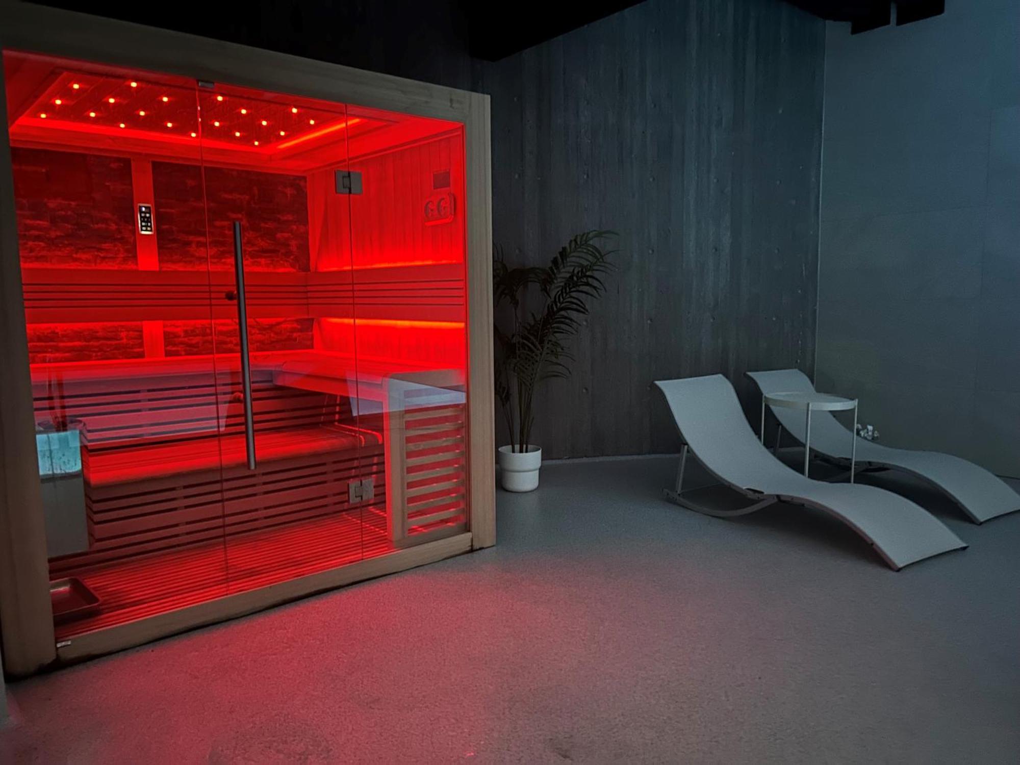 Sorlandsidyll Med Svommebasseng! Apartamento Kristiansand Exterior foto